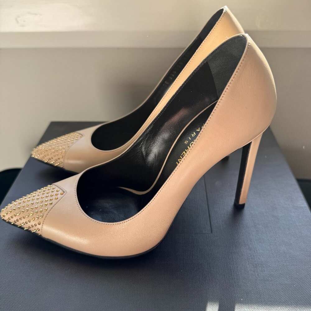 Saint Laurent Nude Studded Pump